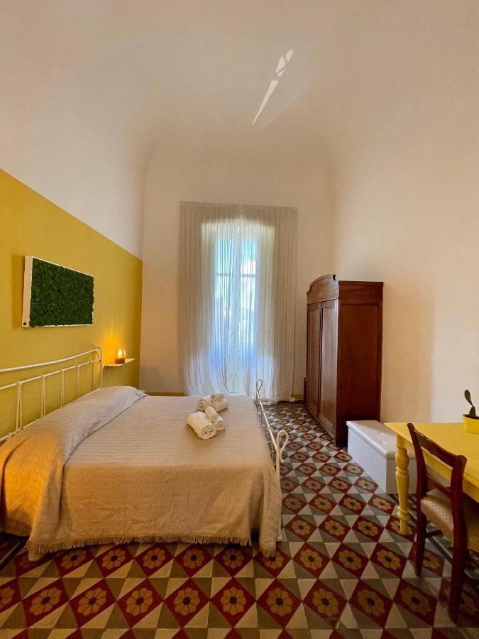 4 Balconi House-Appartamento Salentino Nel Centro Di Lecce Kültér fotó